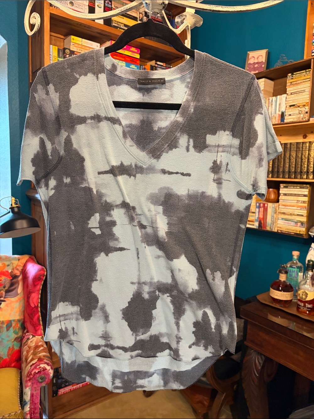 Nally & Millie Washed Tie-Dye V-Neck Short Sleeve Tee